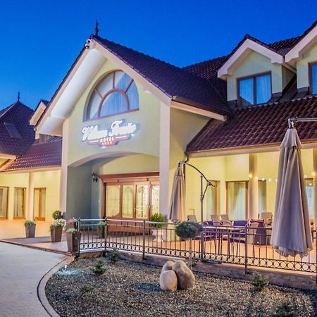 Hotel Viliam Frano 니트라 외부 사진
