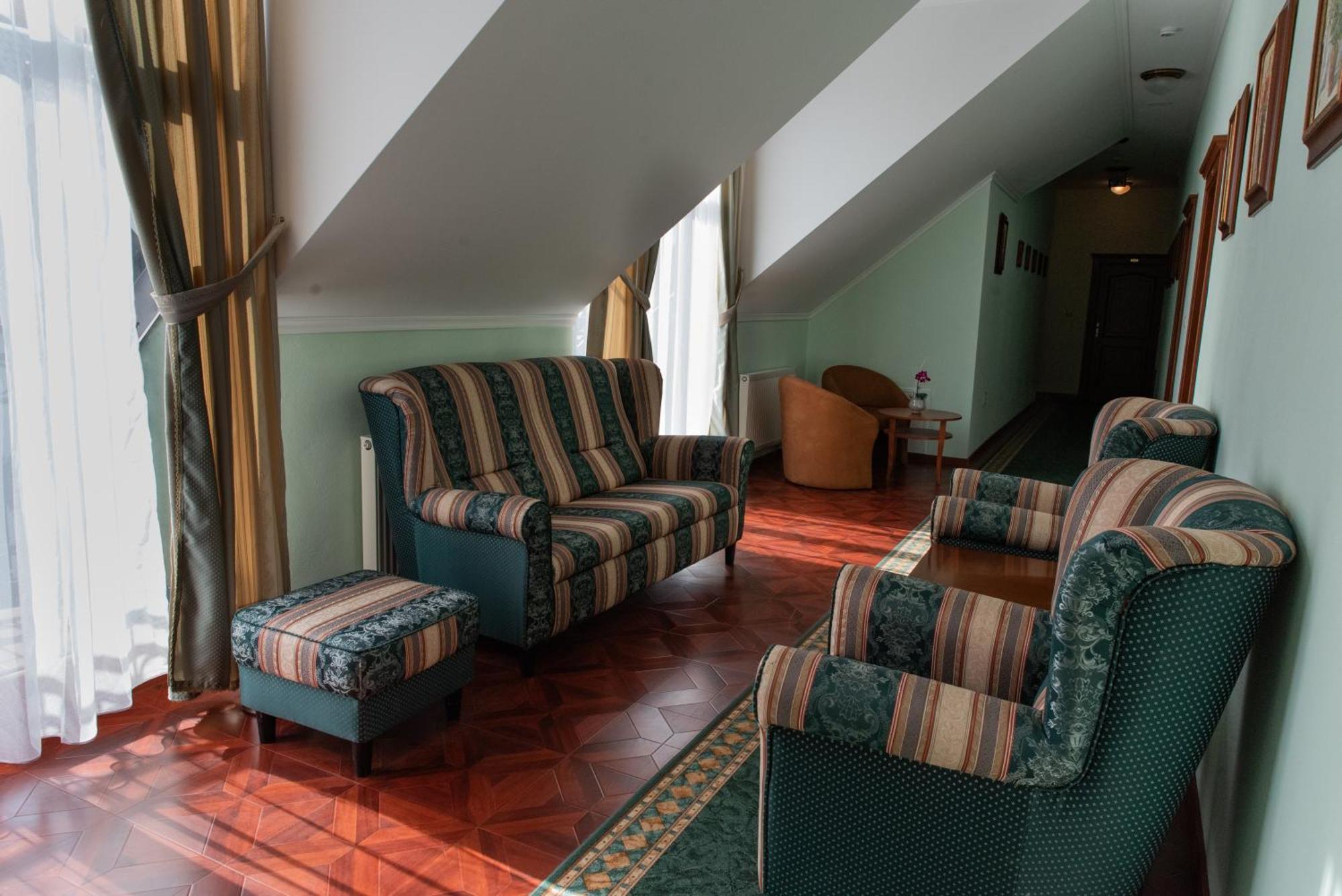 Hotel Viliam Frano 니트라 외부 사진
