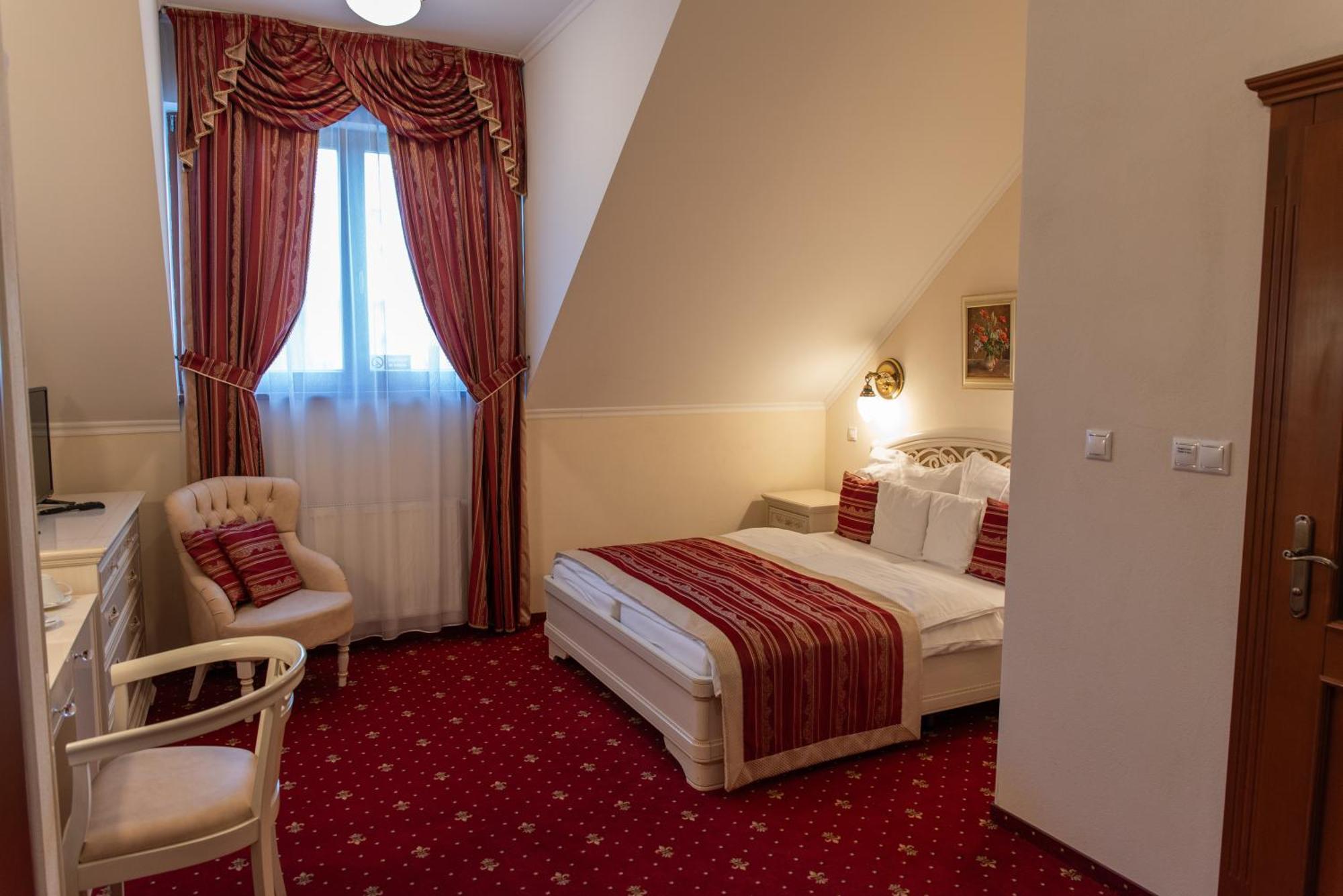 Hotel Viliam Frano 니트라 외부 사진