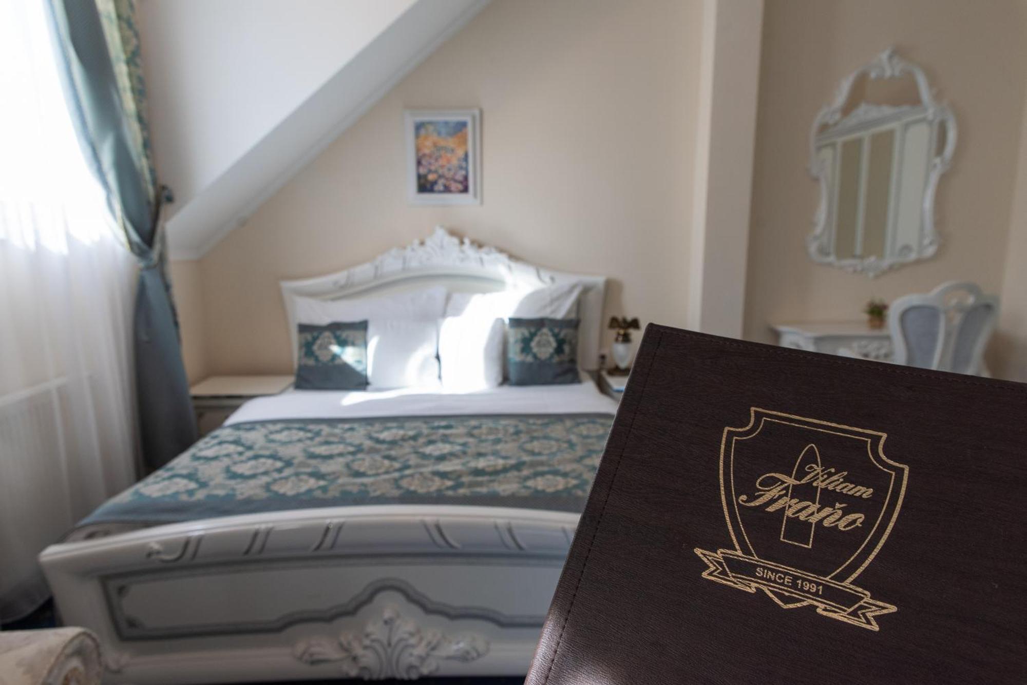Hotel Viliam Frano 니트라 외부 사진