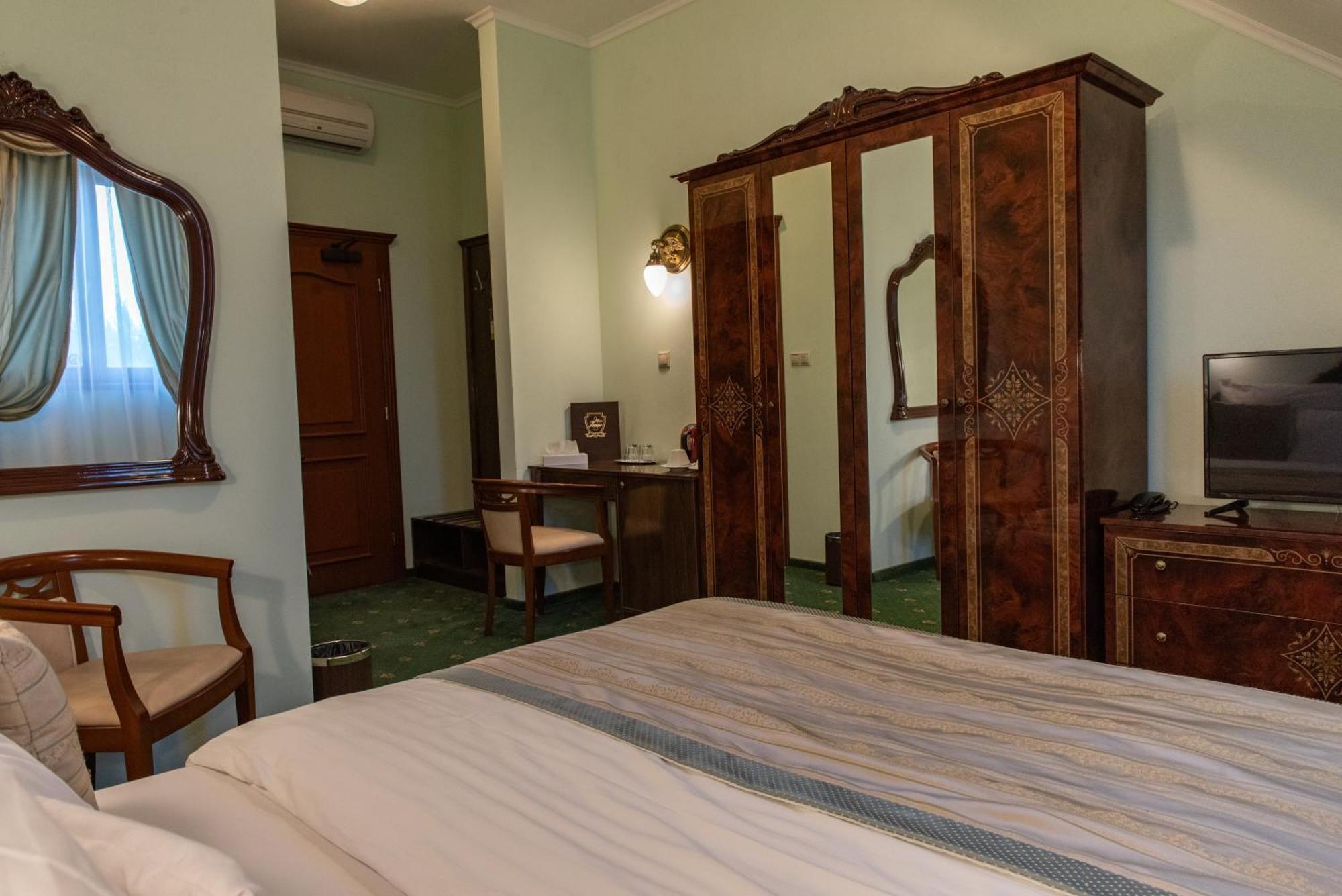 Hotel Viliam Frano 니트라 외부 사진