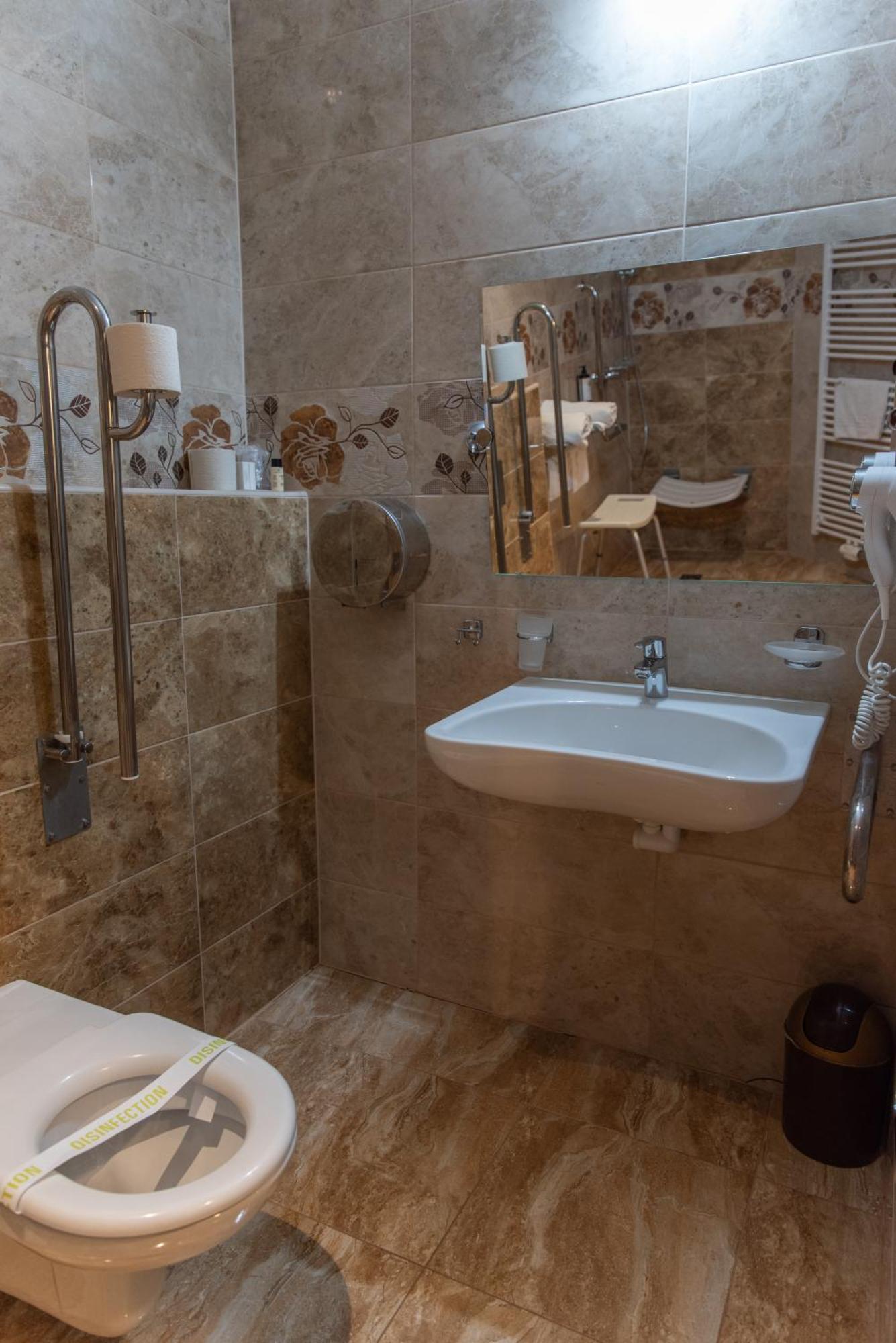Hotel Viliam Frano 니트라 외부 사진
