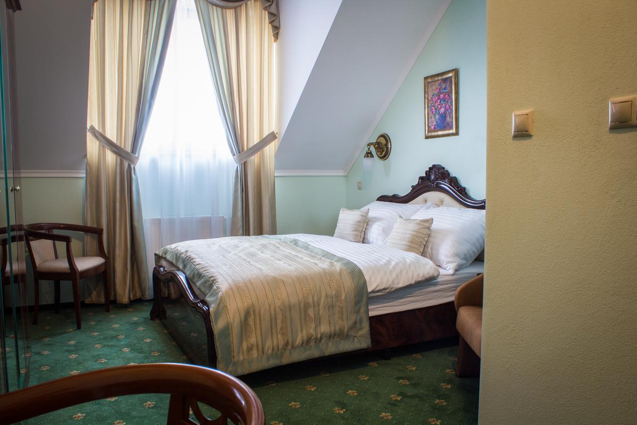 Hotel Viliam Frano 니트라 외부 사진